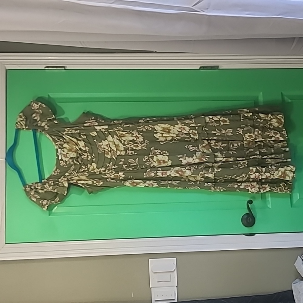 Maurices green dress midi floral print tie front
